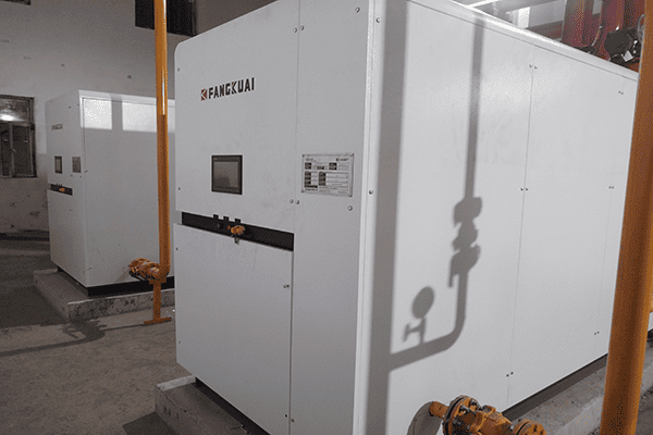 燈塔市某礦業公司使用方快鍋爐2臺2800kw燃氣真空熱水鍋爐