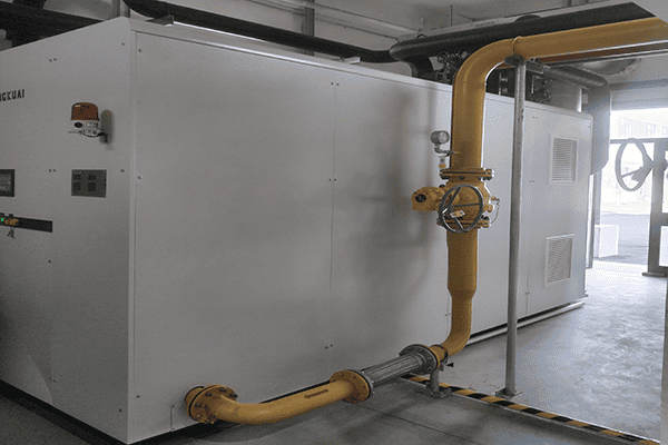 大連某科技公司使用方快鍋爐一臺3500kw燃氣真空熱水鍋爐案例