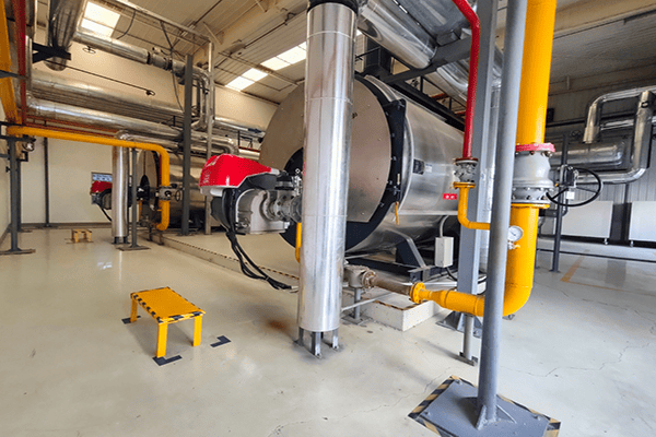 寶雞吉利汽車有限公司使用方快鍋爐2臺8噸燃氣承壓熱水鍋爐案例